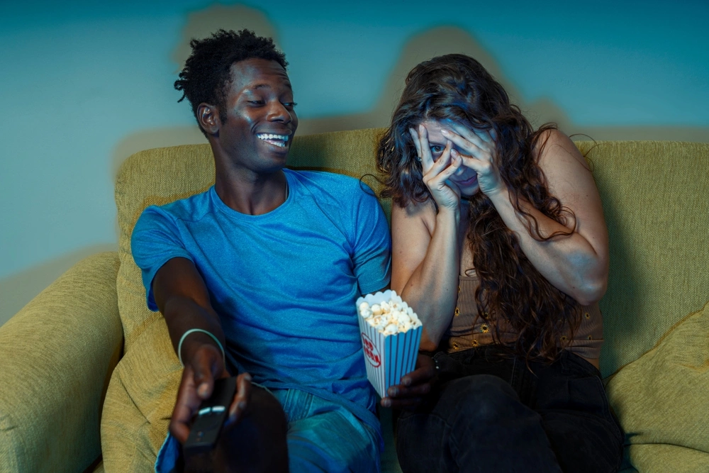 ما هي أفضل تطبيقات IPTV للتلفزيون؟ ولماذا يبحث الجميع عن تحميل IPTV؟